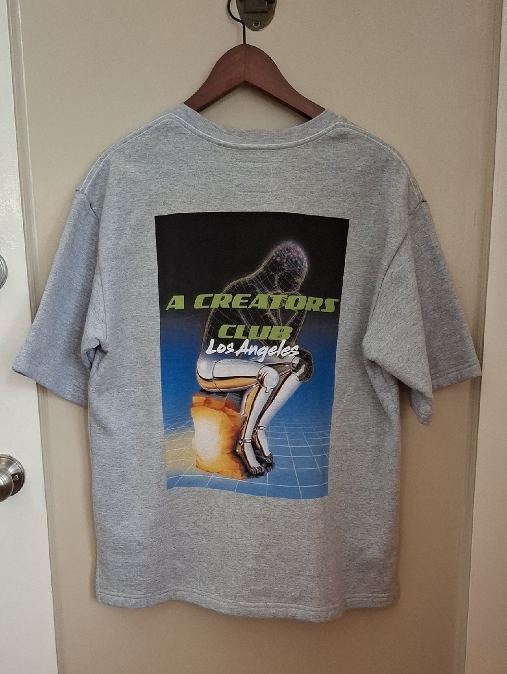 A Creators Club Los Angeles Graphic In The Back Tee - Grey_1